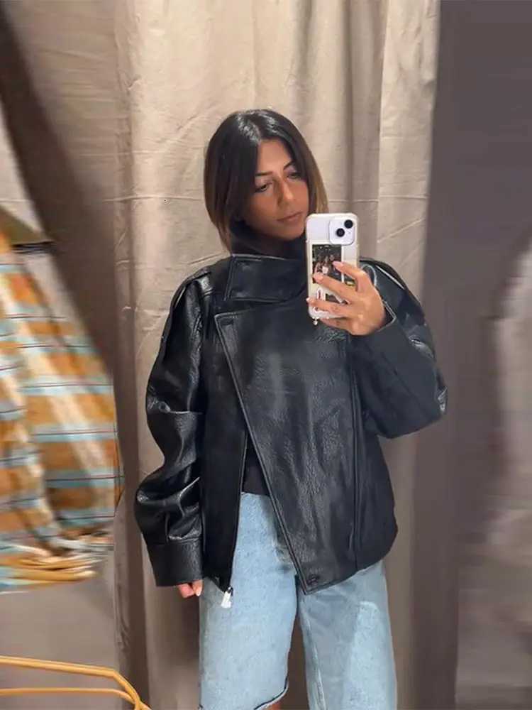 Chic Stand Collar Faux Leather Jacket Coat Womens Oversized Biker Casual Short Outerwear High Street Stylish Demiseason OutfitT251017