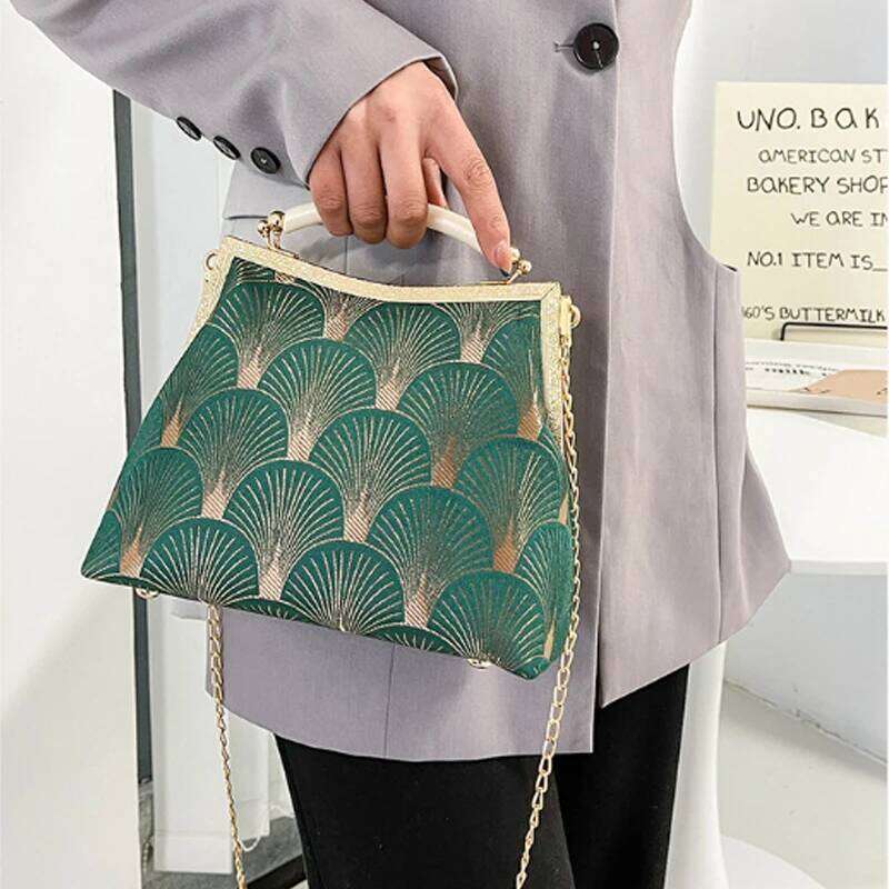 Designer Bags Retro Style Handbag Large Capacity Women Fashion Clip Pearl Chain Shoulder Crossbody Bag Hot Selling