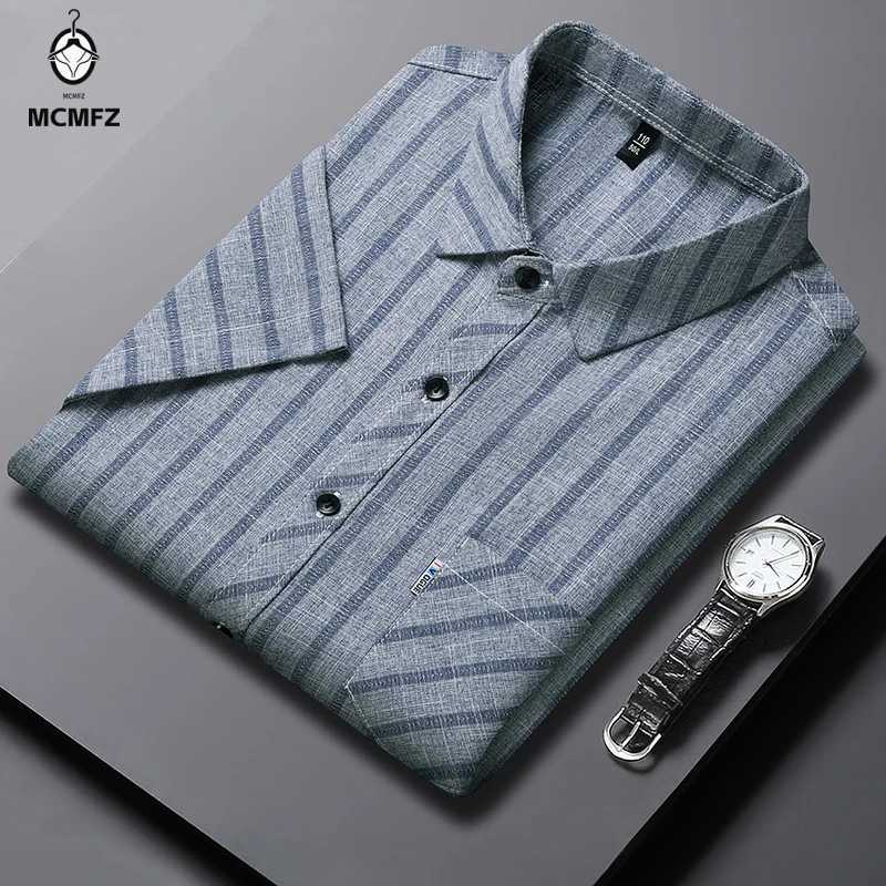 New Mens Business Casual Short Sleeved Printed Shirt with Wrinkle Resistance No Ironing Comfortable All Season Versatile Top J251017