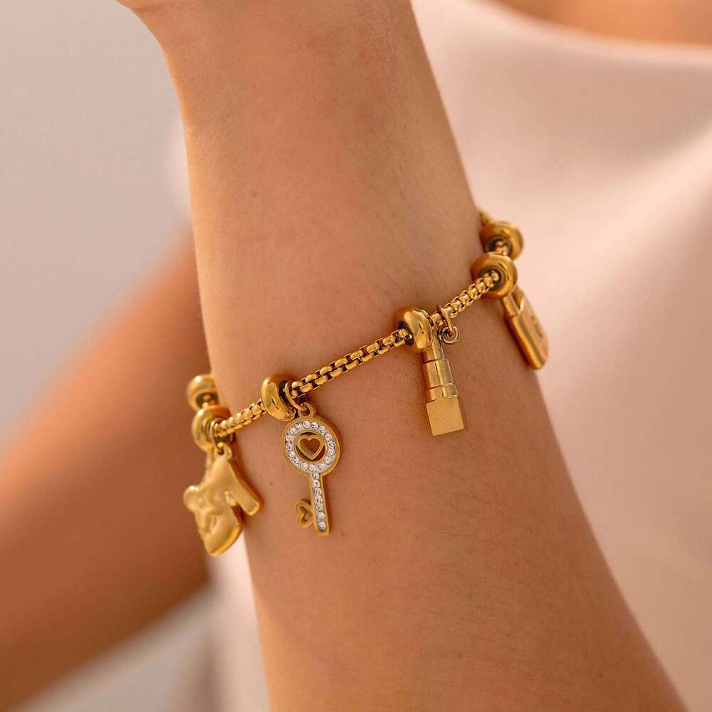 316L Stainless Steel Charm Bracelet For Women Gold Plated Waterproof No Tarnish Women's Multiple Different Pendant Bracelets