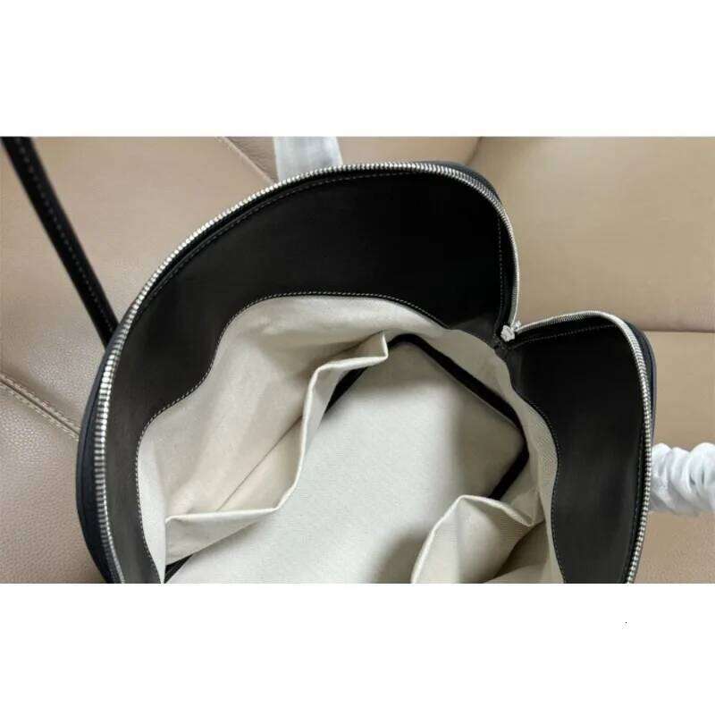 Light High-end Hand-ed Bowling Handbag, First-layer Cowhide Shell Bag, Large-capacity Commuter Versatile Bag