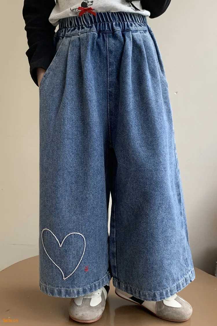 Wideleg Pants Love Print Loose Straightleg Trousers Jean Grils Children Autumn Fashionable Midwaist Sweet PersonalityT251017