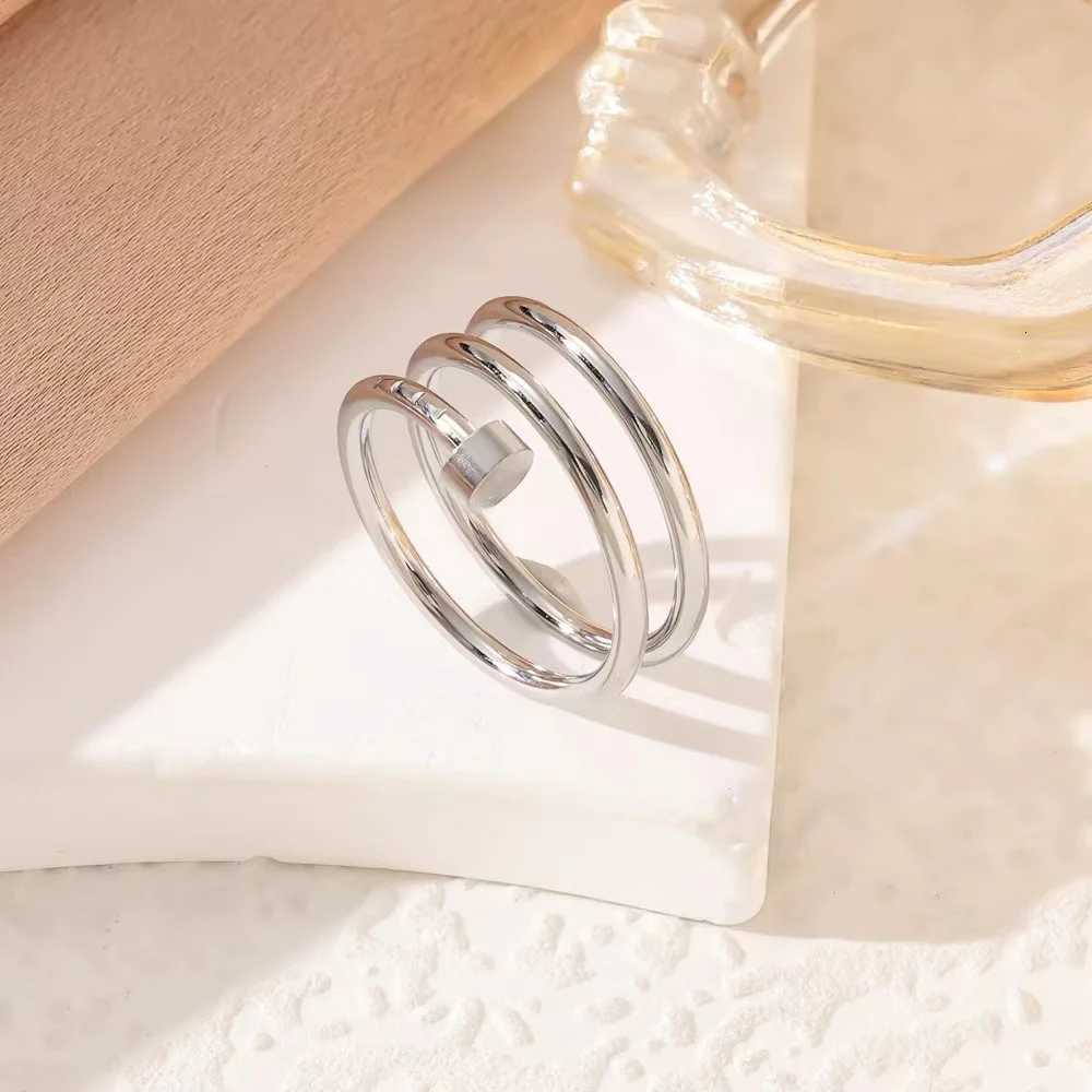 1pc hot selling new fashionable and versatile three circle nail ring womens light luxury niche highend jewelryW251017