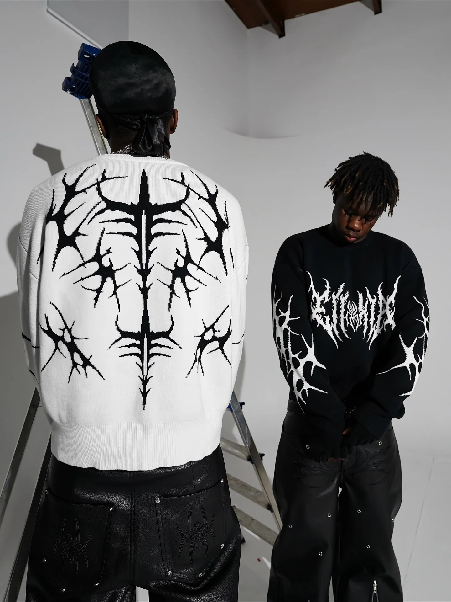 Gothic Hip Hop Pattern Embroidery Knitted Sweater Y2k Retro Loose European American Round Neck Sweater Pullover Men Clothes 251017