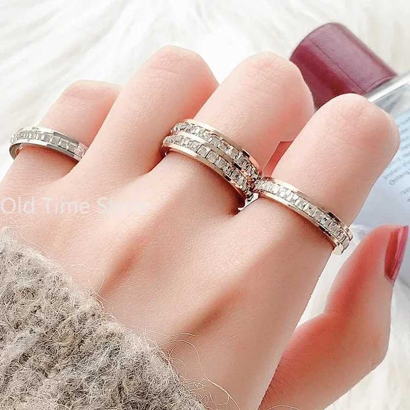 Hot Sale Double Crystal Woman Fashion Ring Rose Gold Color Filled Titanium Steel Rings for Women Female Fine JewelryW251017