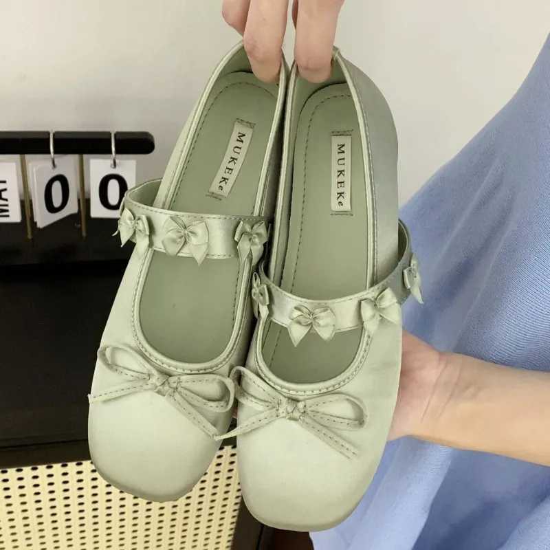 Fashion Shallow Bow Flat Sandals Women Higher Quality Satin Round Toe Designer Mary Jane Shoes Women Soft Sole Dress Ballet Shoe Z251015