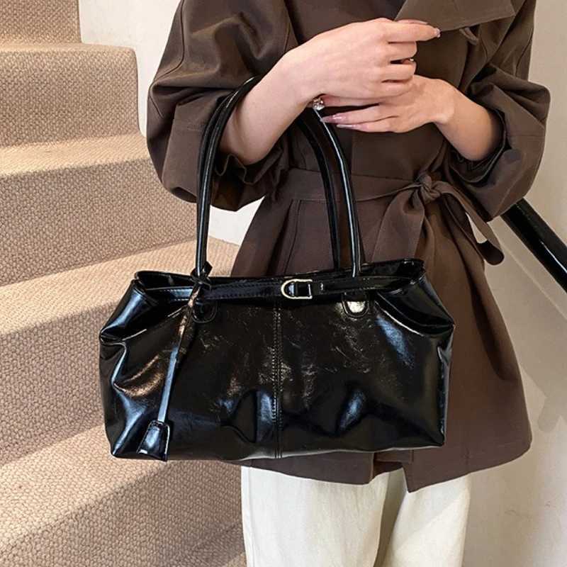 Vintage Handbag for Wen Large Capacity 2025 New Underarm Cmuting Bag Fi Fem Casual Single Shoder Tote Bag Handbags1 D251017