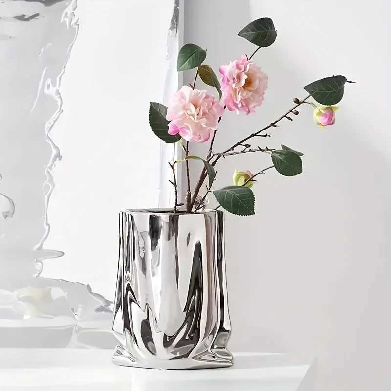 Luxurious And Elegant Creative Electroplated Silvery Ceramic Vase With A Highend Feel Suitable For Displaying Artificial Flower C251017