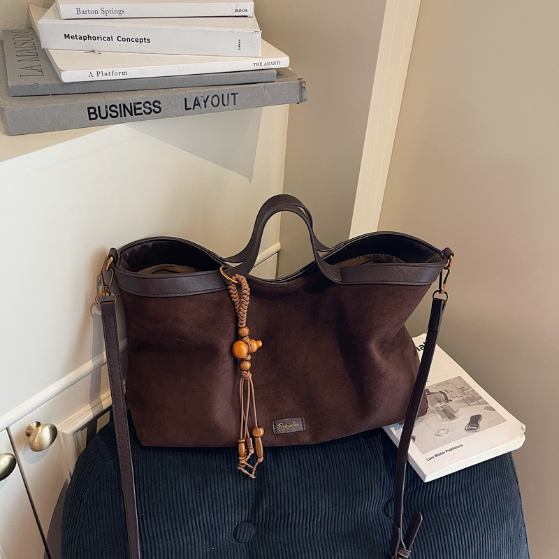 Autumn new fashionable student phone bag, large capacity, high-end, versatile, casual, simple, niche, shopping, commuting, women's shoulder backp