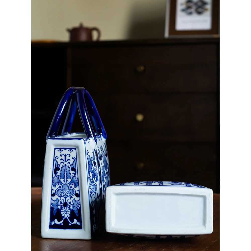 Creative ceramic handbag vase retro blue and white porcelain vase ornaments European style home living room table decoration C251017