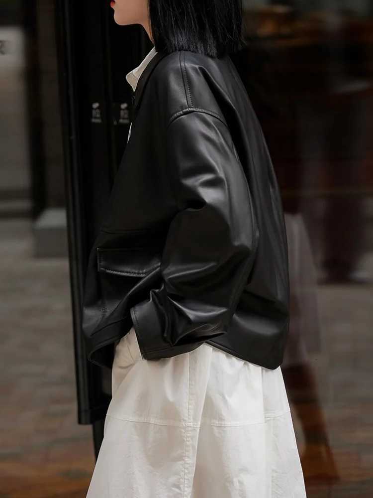 Leather Jacket with Pockets Buttons Front Faux Leather Coat Lapel Collar Long Sleeves Tops AutumnWinter Woman ClothingT251017