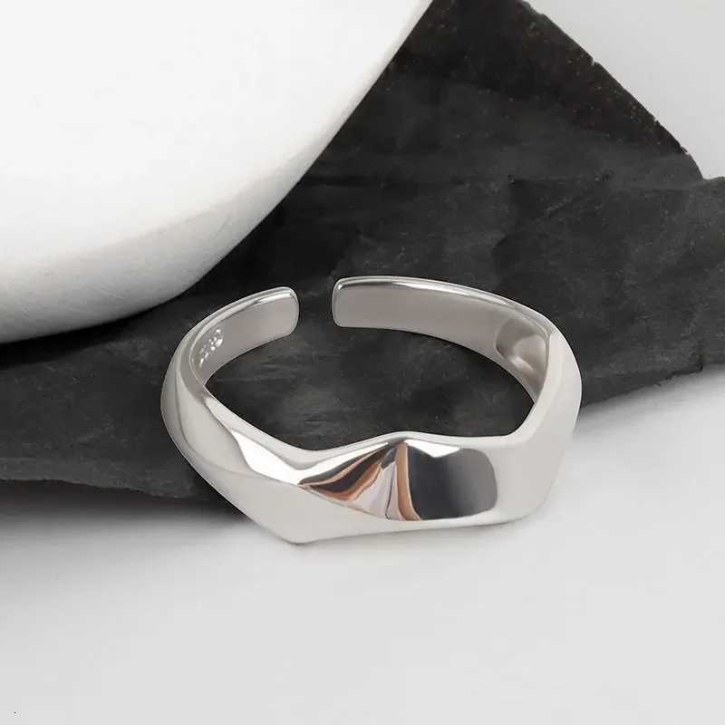 New Fashion Silver Color Geometric Open Rings for Women Simple Irregular Smooth Adjustable Finger Rings Party Jewelry GiftsW251017