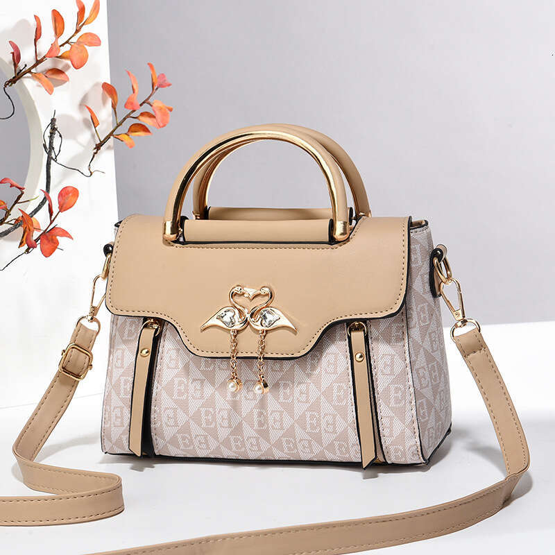 New Women's Fashionable and Stylish Handbag Light Luxury Printed Shoulder Crossbody Three-dimensional Small Fragrance Style Ladies Bag