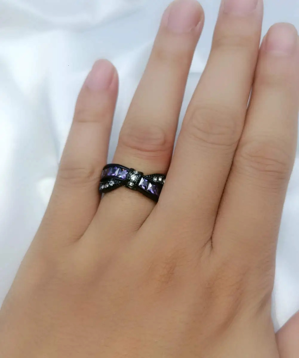 His and Hers Couple Rings Black Gold Color Womens Purple Zircon Wedding Ring Steel Mens Ring Wedding Band Jewelry Gifts 251017