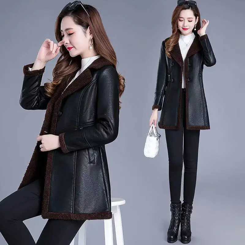 XL6XL Women Leather Jacket Autumn Winter MidLong Faux Leather Motorcycle Windbreaker Coat Mother Winter Thick Velvet OvercoatT251017