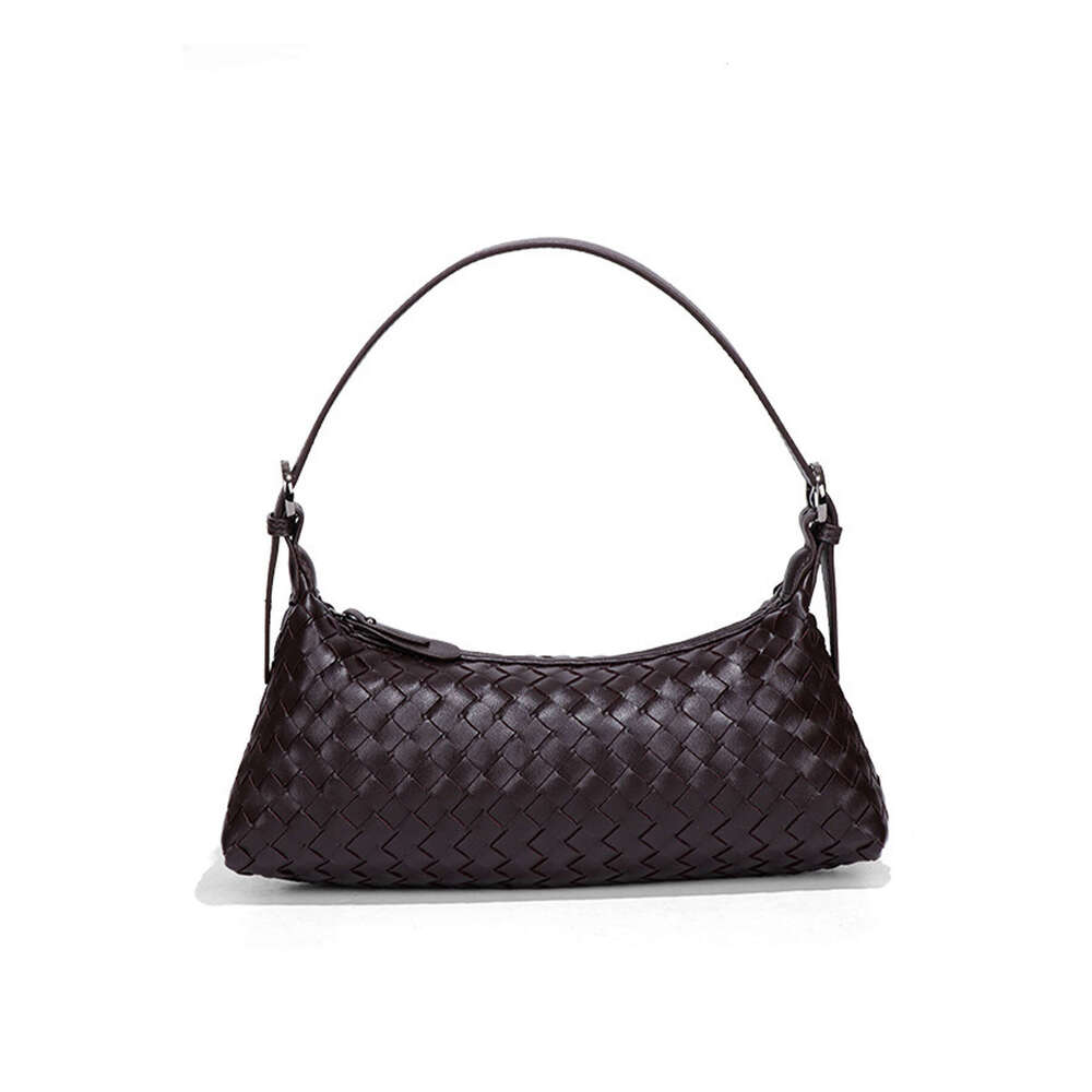 New Niche High-End Hand-Woven Fashionable and Stylish Single Shoulder Underarm Baguette Bag Versatile Simple Handbag