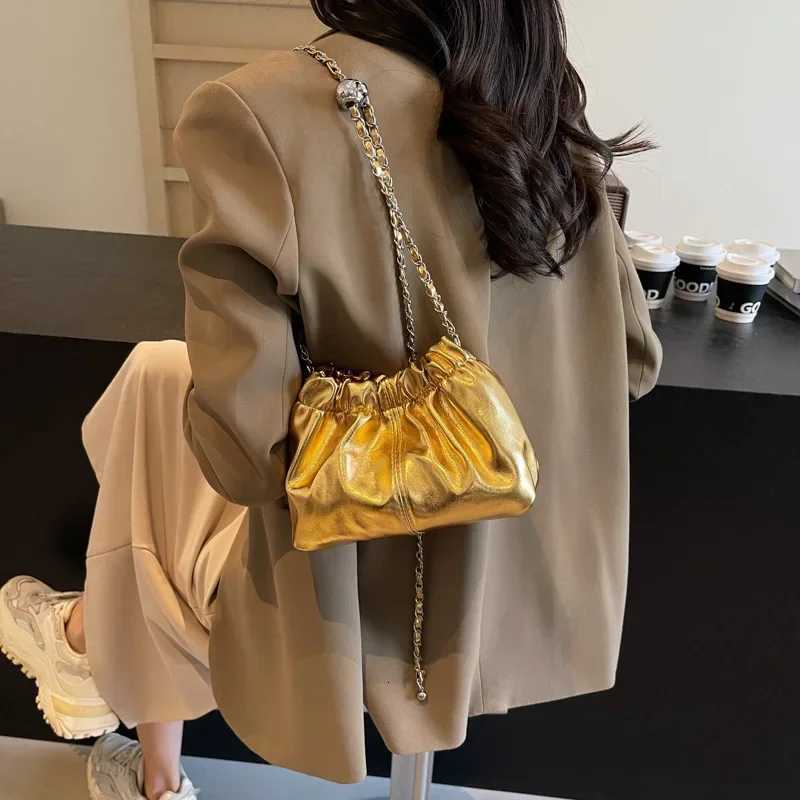 Trendy Pleated Bucket Bag 2025 New Womens Niche Chain Versatile HandheldShoulderCrossbody Light Luxury Stylish Z251017