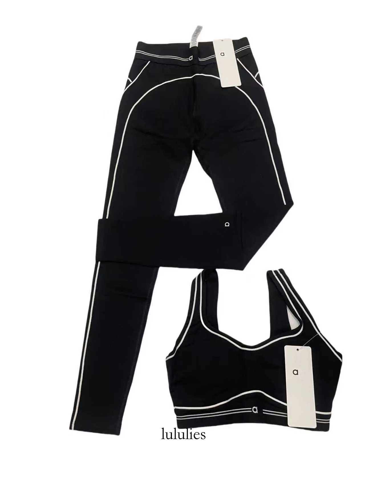 2025 Yoga Pants Exercise 2 Piece Bra+Pants Set High End Minimalist Sports Shorts Clothing Solid Color Sportswear Designer Aloliness Women Clothes Sets 3D0