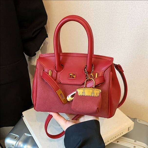 Designer bag French Vintage Style Suede Tote Women 2025 Fall New Designer Bag Fashion Crossbody Shoulder Bags for Woman