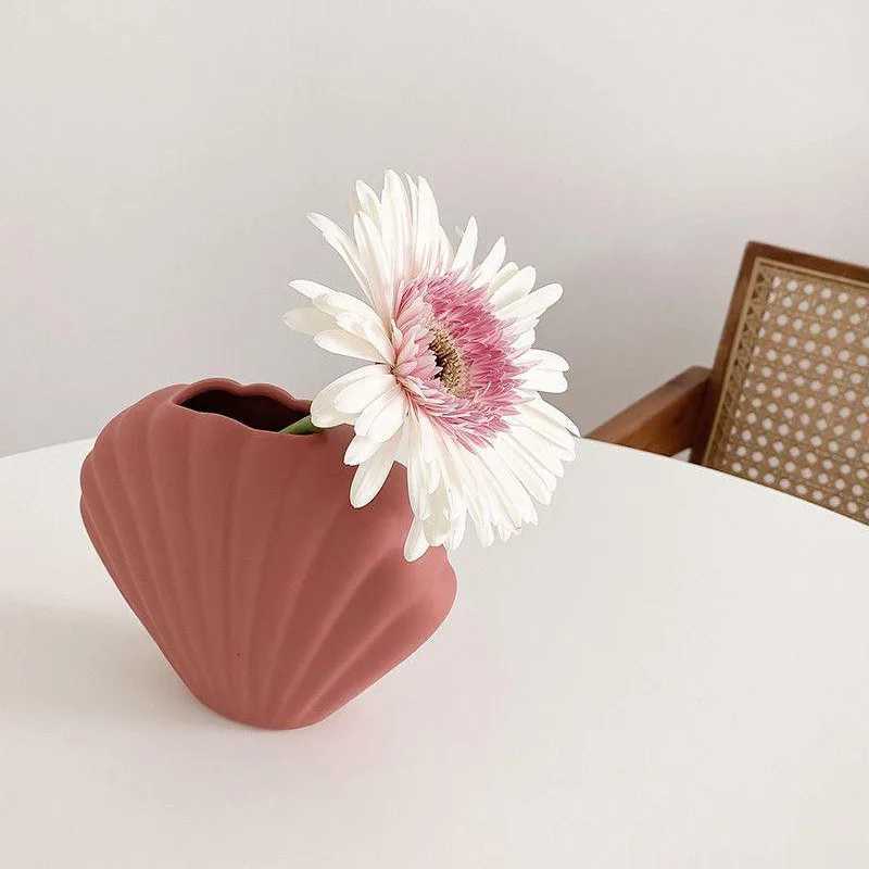 DXUIALOI ceramic vase modern minimst creative human body vase flower arrangement living room Ornaments Home decor accessories C251017