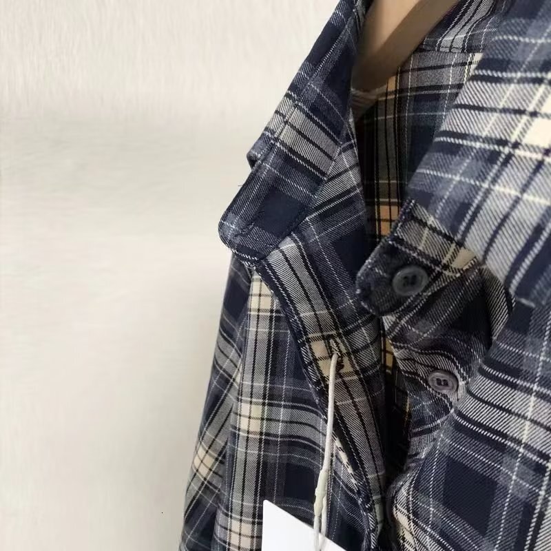 Loose Versatile Shirt Jacket American Style Plaid Shirt for Men Couples Spring Autumn
