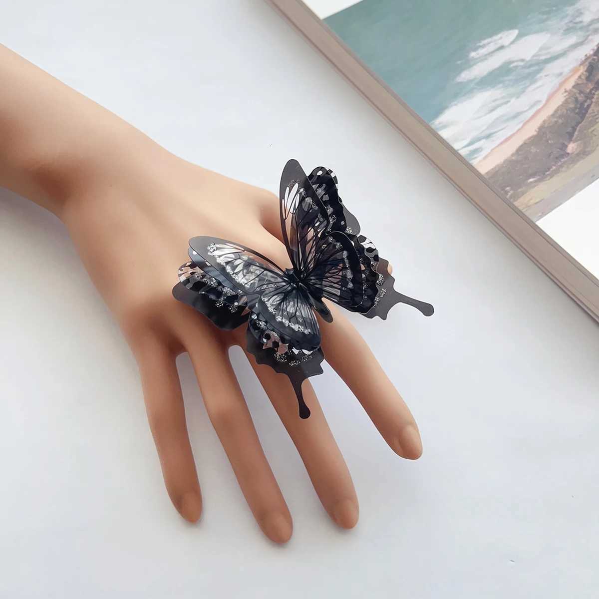 1 large black butterfly ring Female dark department Gothic style exaggerated personality fashion accessories ring can be adjuste Z251017
