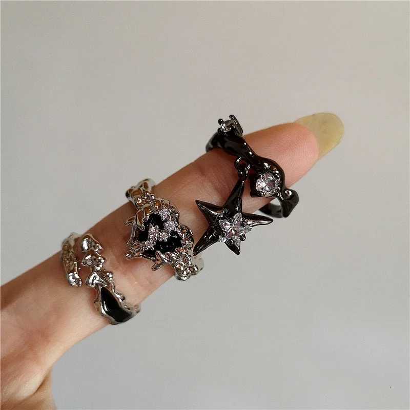 Vintage Goth Thorny Rose Couple Rings For Men Women Charm Irregularity Opening Stainless Steel Punk Finger Ring Jewelry Y2k Gift Z251017