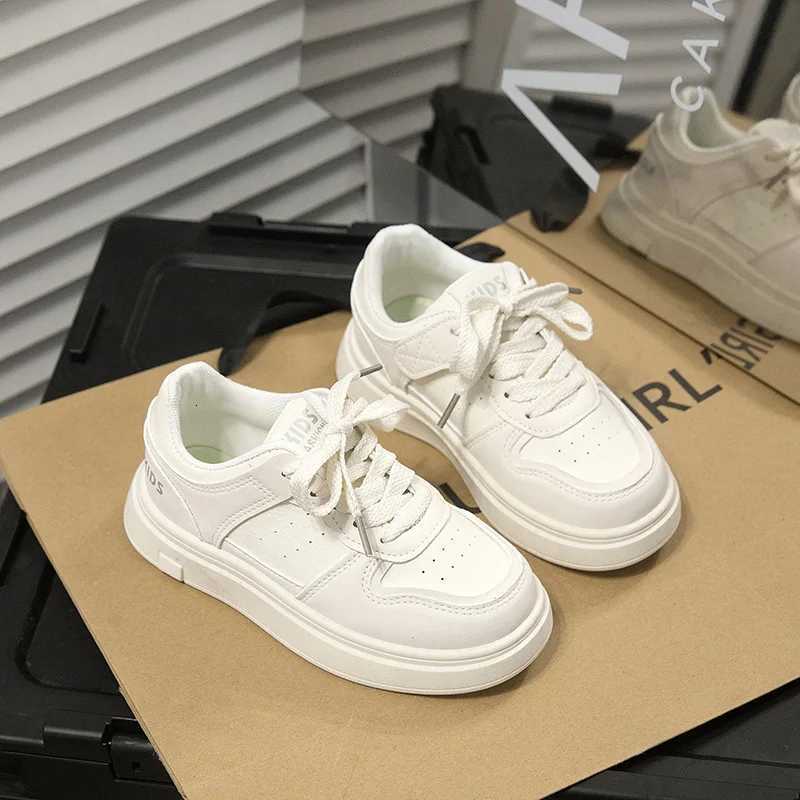 2025 NewSpring Kids Lightweight SportsShoesGirls Fashionable Chunky DadStyle Sneakers BoysCool White Leather Board ShoesT251017