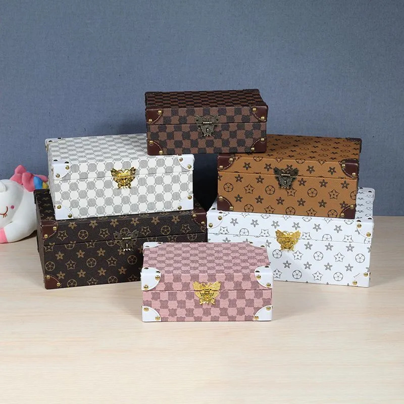 Designer grid bedroom bedside table high-end small storage box ddmythur