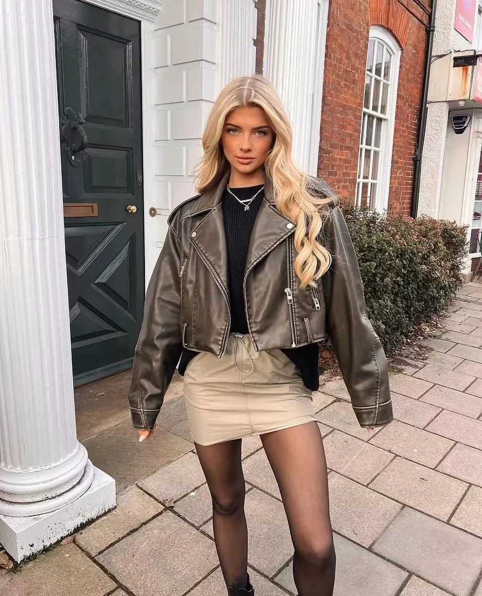 ZVRI 2025 Women Vintage Loose Pu Faux Leather Short Jacket with Belt Streetwear Female Zipper Retro Moto Biker Coat Outwear TopsT251017