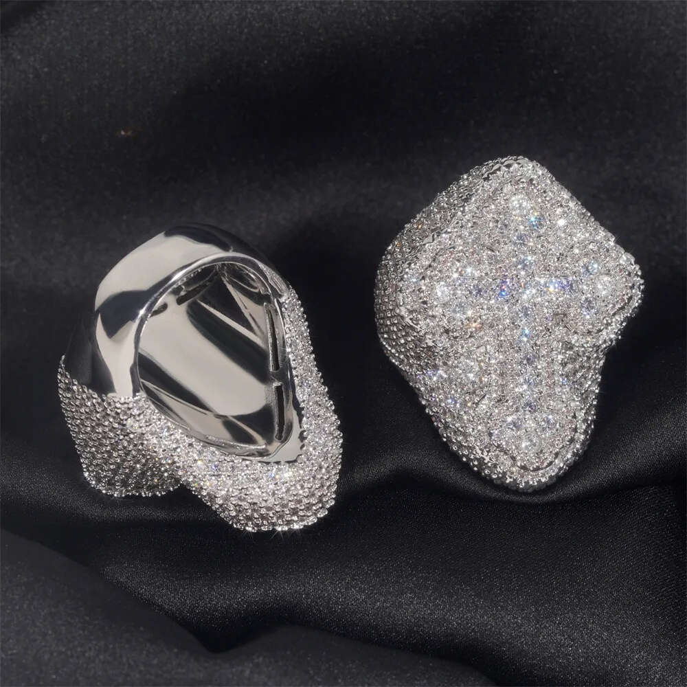 Rappers Style Tester Hip Hop Jewelry VVS Dia Iced Out Sterg Sier Cross Custom Moissanite Ring