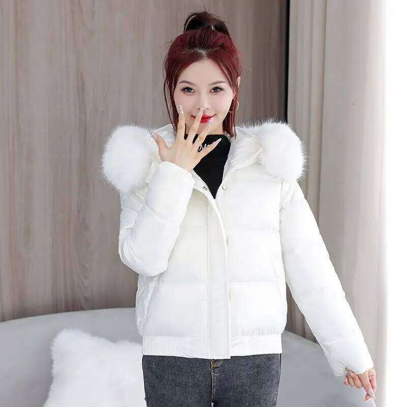 2025 Winter New Women's Down Commuting Fake Fur Collar Hooded Short Cotton Jacket
