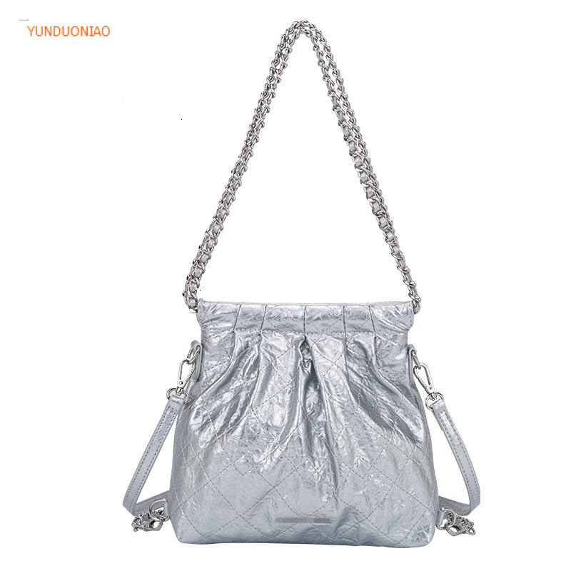 Autumn and winter new designer bag new backpack quilted garbage bag chain type women's shoulder bag fashionable and versatile commuting bag