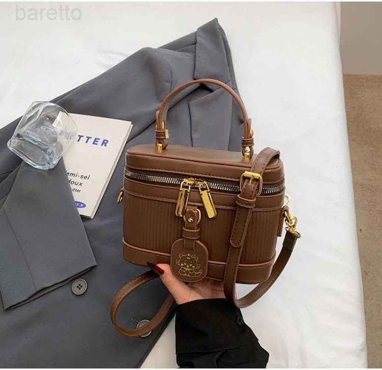 Bucket Bag Handheld Stylish Designer Crossbody Bag for Women Black Purses Unique Fashionable Tote Purse Z251017