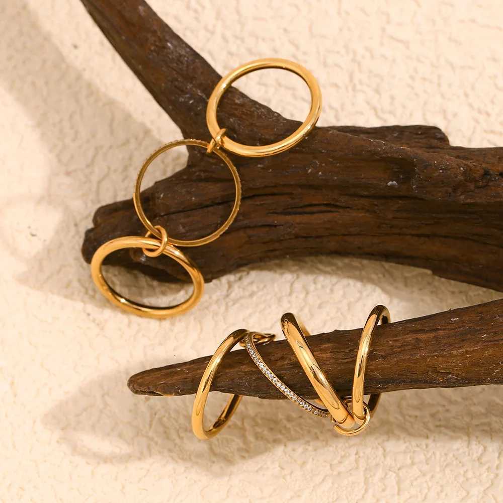 MamacitaSlay Unique Cool ThreeFour Fingers Chain Shape Variable Hiphop Rings Stainless Steel Trendy Accessories Women Men Gifts Z251017