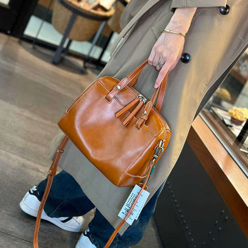 Elegant New Genuine Leather Boston Pillow Crossbody Textured Fashionable Vegetable Tanned Top Layer Cowhide Women S Bag High Quality
