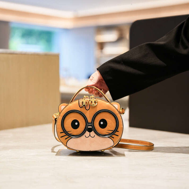 Beibao New Cartoon Design Cat Style Handheld Small Backpack Street Fashion Single Shoulder Crossbody Bag for Women,designer bag Luxury Bag bag tote ba