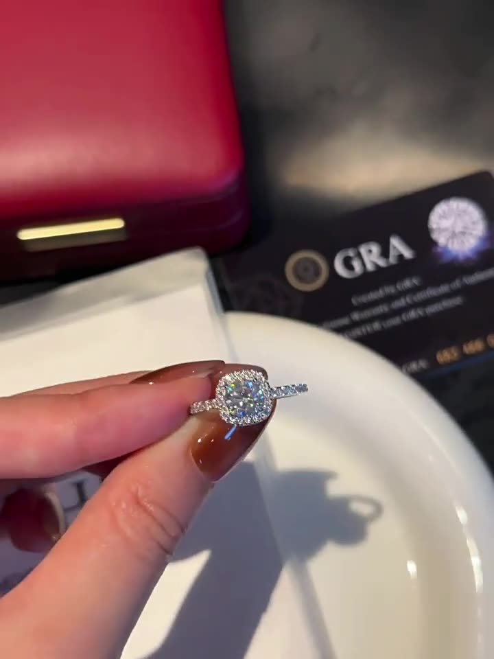 Cross-border S925 Pure Silver Moissanite Ring Jewelry for Women, Small Niche, High-End, and Light Luxury Style Sugar Cube Jewelry Ring Gift