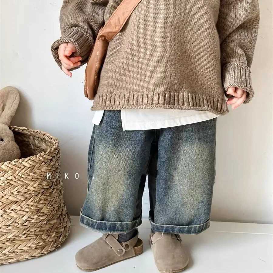 Autumn and Winter Jeans Baby Childrens Personalized Trendy Brand Velvet Thickened Retro Fashionable Wideleg PantsT251017