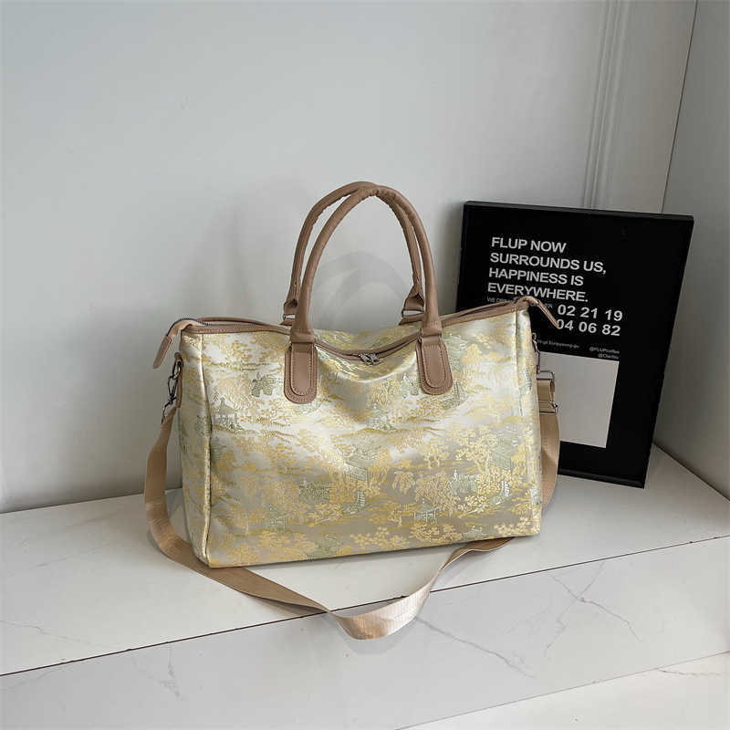 New Chinese Style Embroidered Travel Bag 2025 New Women's Large Capacity Crossbody Bag with Unique Design Niche Luggage Bag 250415