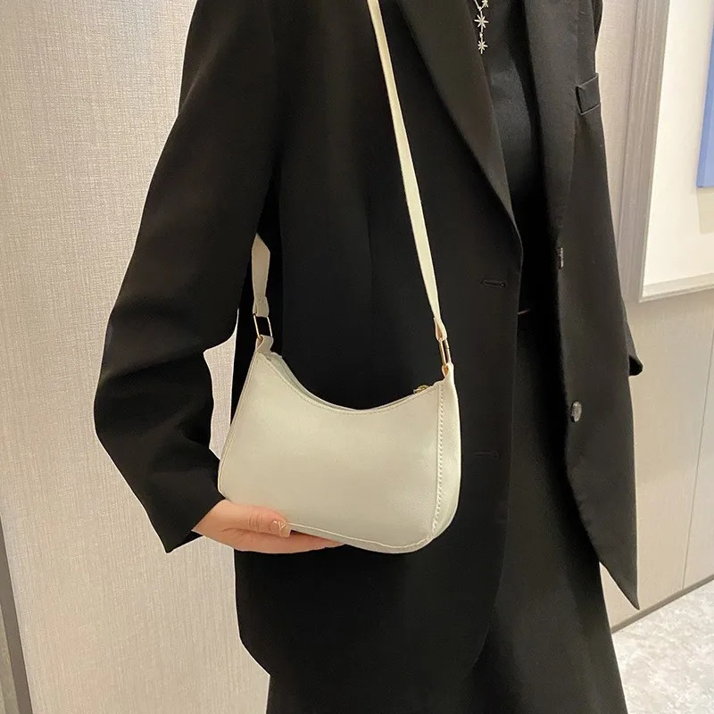 Fashion Korean Version Simple Crossbody Bag Casual Bag Shoulder Bag Armpit Handbag 251010