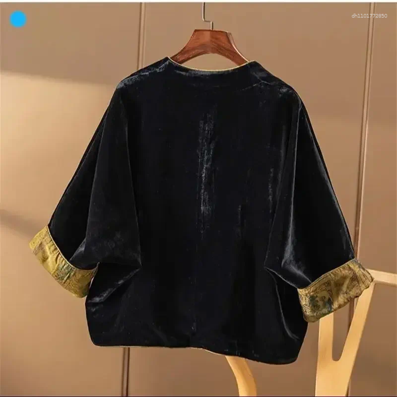 Women's Jackets 2025 Chinese Style Silk Velvet Jacket Women Thin Retro Printed Coat High-end Buckle Button Outwear Winter Clothes