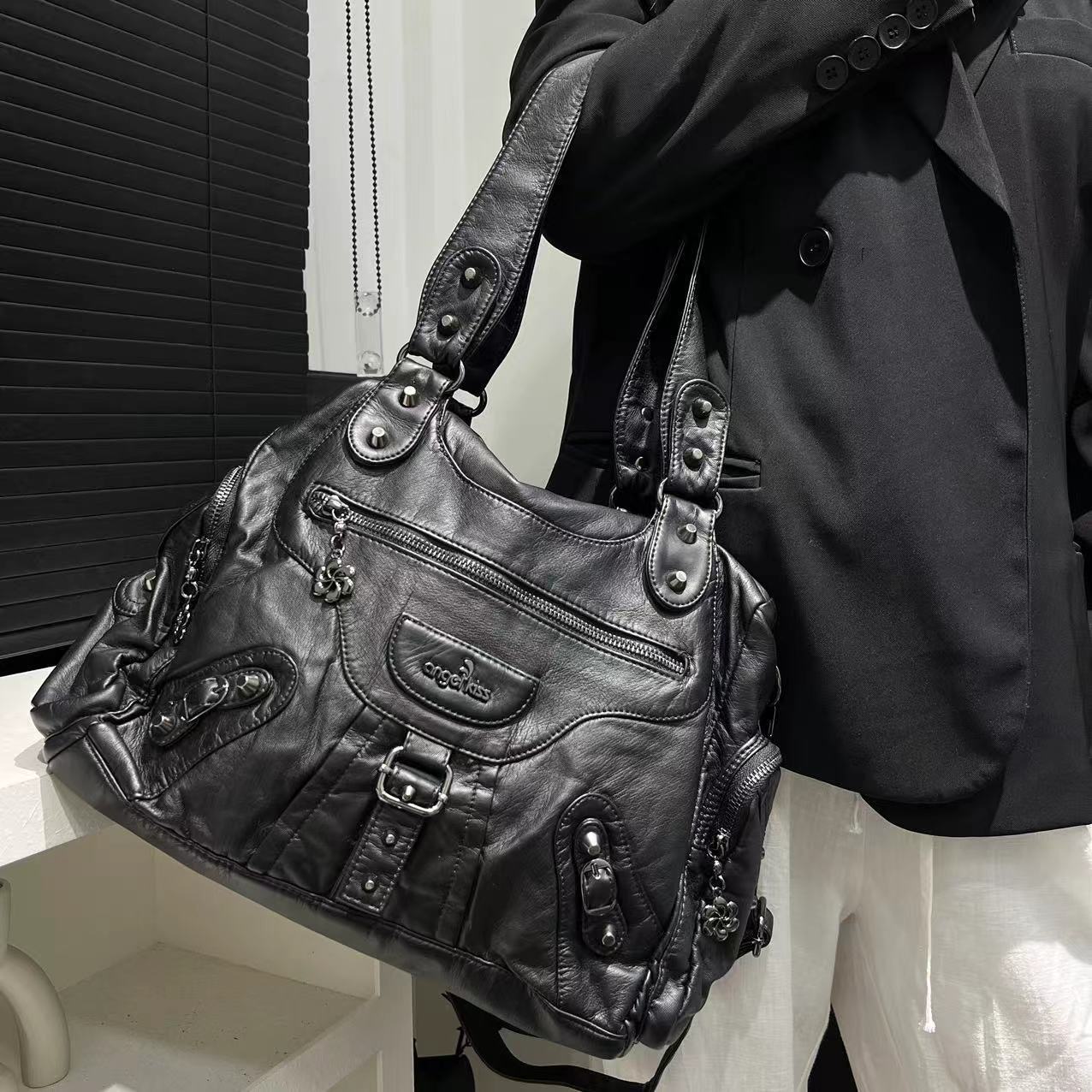Y2k Vintage Womens Shoulder Bag Large Capacity Casual Pu Leather Tote Bag American Retro Ladies Armpit Bag 241125