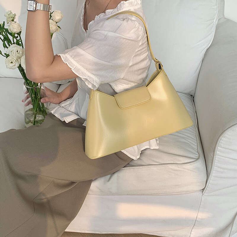 High-End Soft Leather Baguette Shoulder Fashionable Elegant New Versatile Handbag Daily Commute Underarm Bag B5