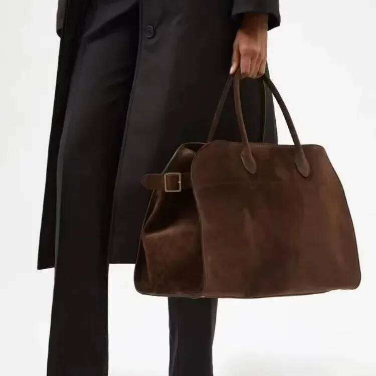 Autumn Winter High End FeelNiche Design Large Capacity Women s Handbag New Commuter Vintage Tote Bag From China Mainland