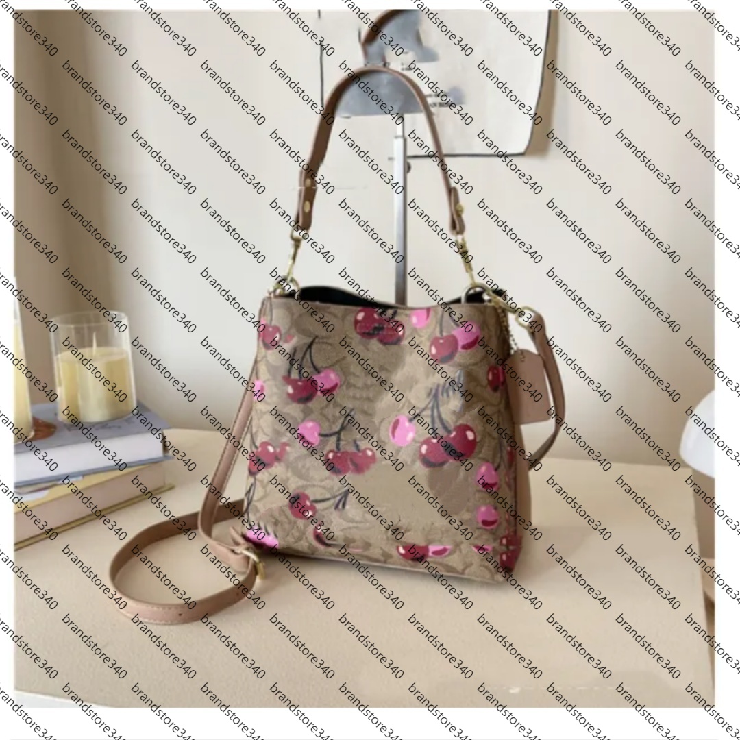 New fashion bags Underarm Small Handbags Designer Women Shoulder Bag Soft Teri Hobo Half-moon Ladies Baguette Chain Strap Croissant 0001