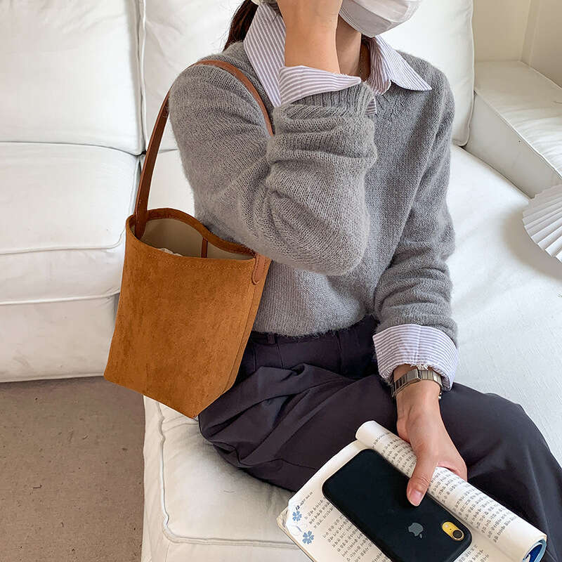 Autumn Simple Versatile Matte Mother-Daughter Bucket Korean Version New Suede Fashion Large Capacity Niche Shoulder Bag For Women B5