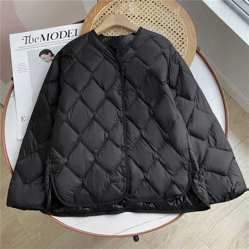 2025 New Autumn Winter Ultra Light Collarless Soft Puffer Jacket Women Casual Loose Single Breasted 90 Duck Down Coat female W251016