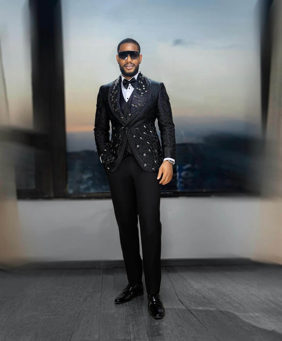 Elegance Jacquard Beaded Crystals Men Suits 3 Pieces Sets Groom Wedding Tuxedos Male Prom Party Blazers Customized Costume Homme