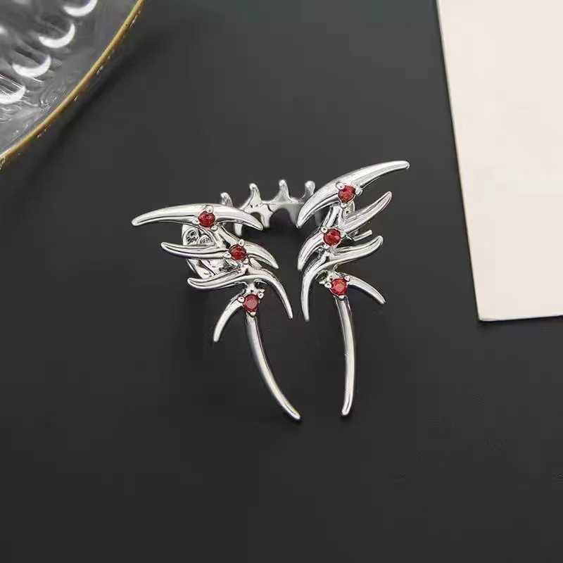 Rock Spider Ring Red Zircon Crystal Liquid Metal Silver Color Open Ring For Women Rock Party Jewelry Hip Hop Accessories Z251017